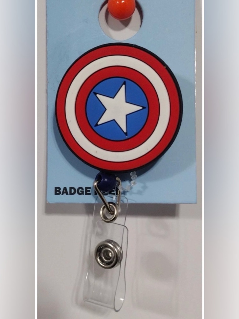 Marvel Captain America
Retractable Badge Reel with
26-inch Cord & Alligator Clip